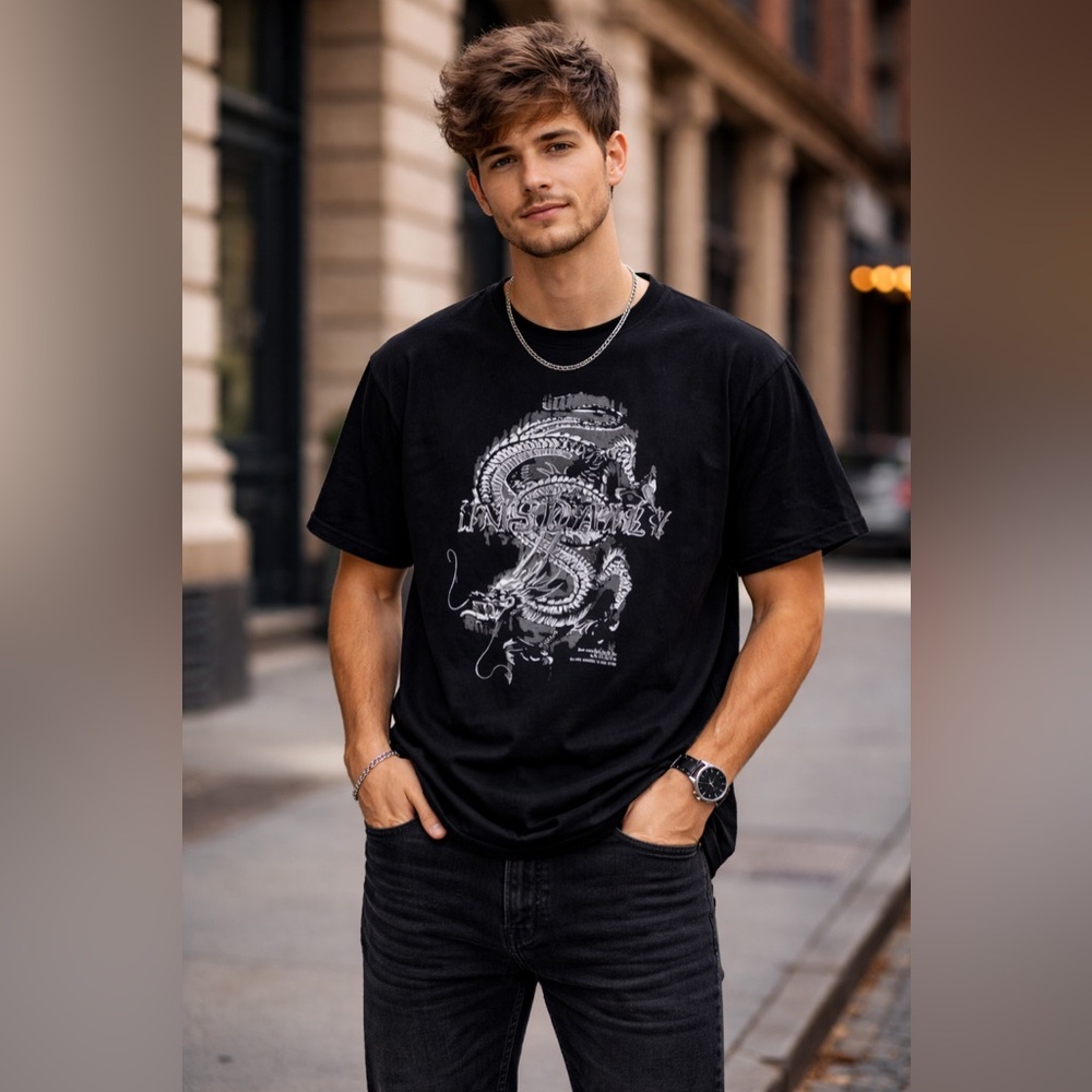 Men’s Macro Light Black Short Sleeve T-Shirt Size S/M